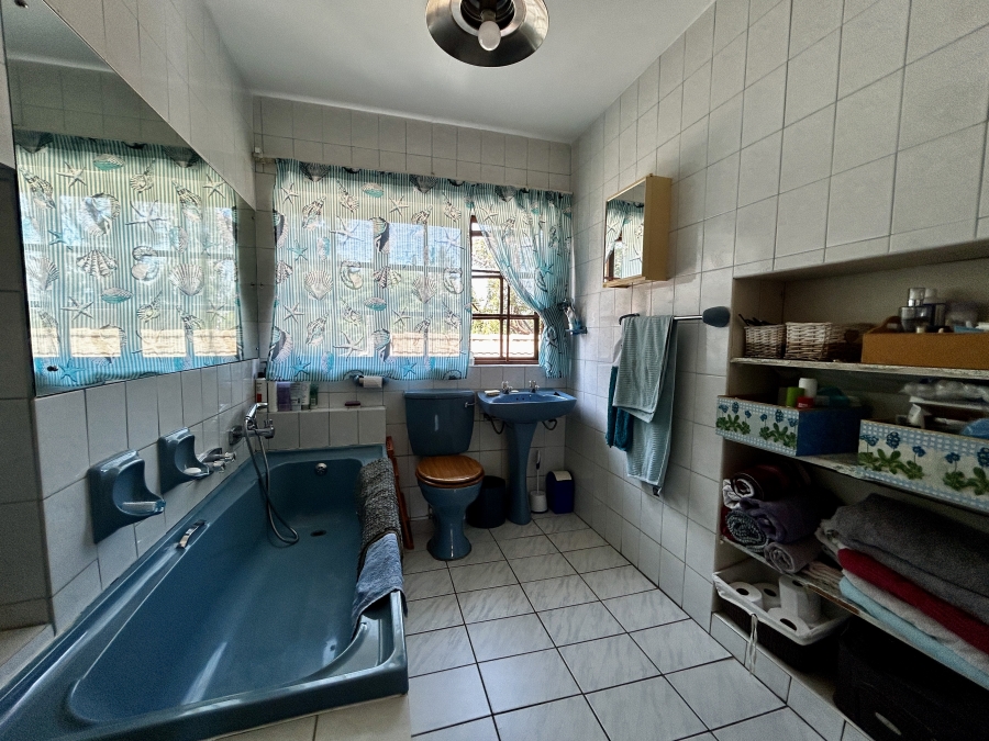 12 Bedroom Property for Sale in Glen Austin Gauteng