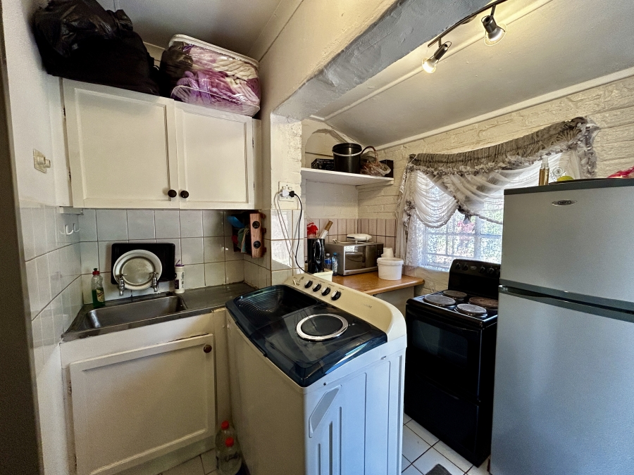 12 Bedroom Property for Sale in Glen Austin Gauteng