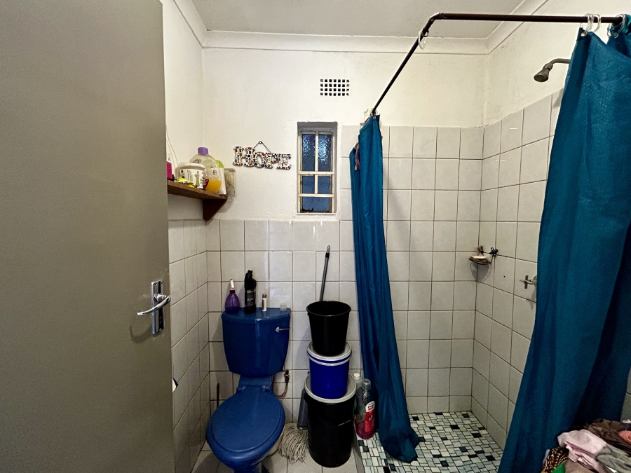 12 Bedroom Property for Sale in Glen Austin Gauteng