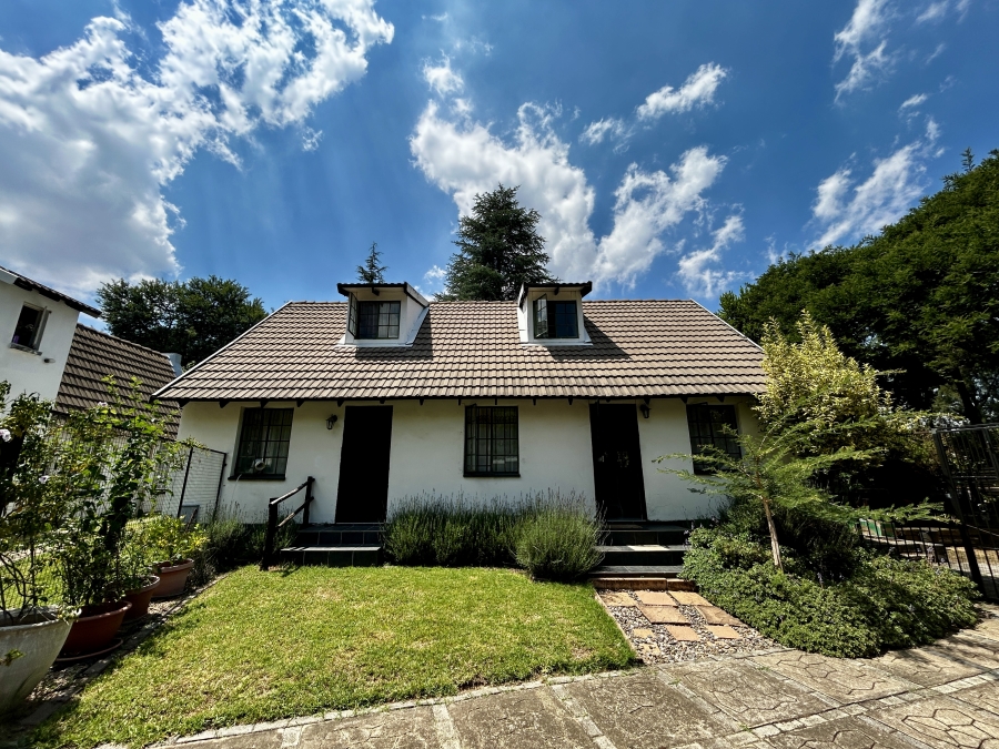 12 Bedroom Property for Sale in Glen Austin Gauteng