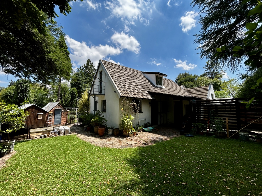 12 Bedroom Property for Sale in Glen Austin Gauteng