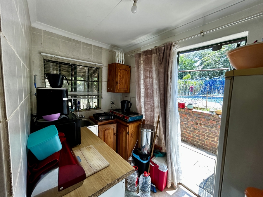 12 Bedroom Property for Sale in Glen Austin Gauteng