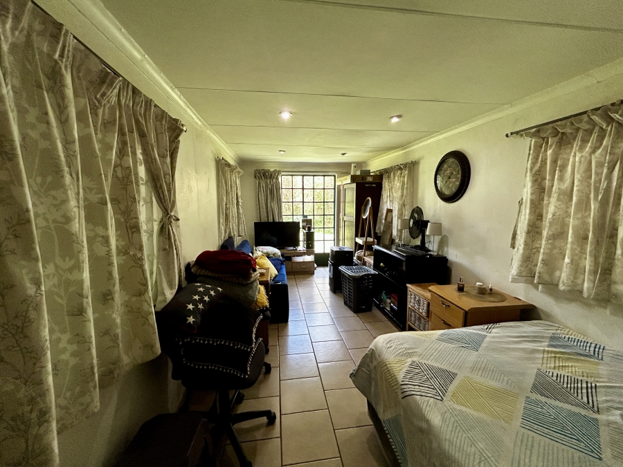12 Bedroom Property for Sale in Glen Austin Gauteng