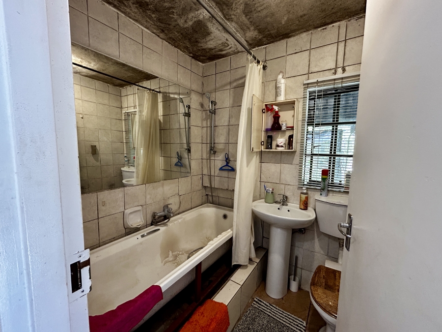 12 Bedroom Property for Sale in Glen Austin Gauteng