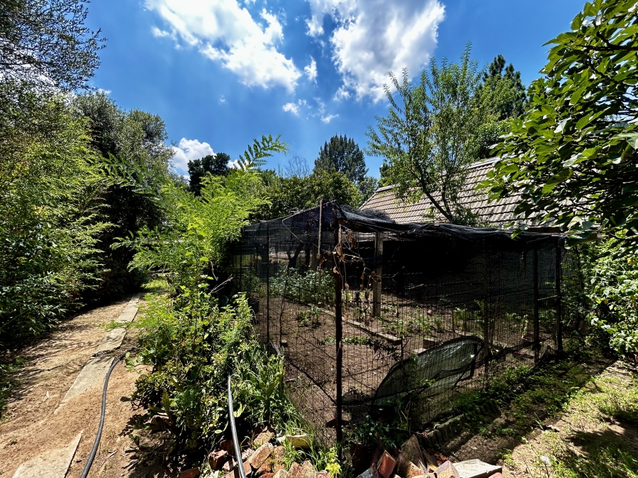 12 Bedroom Property for Sale in Glen Austin Gauteng