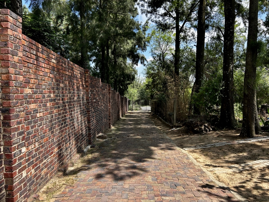 12 Bedroom Property for Sale in Glen Austin Gauteng