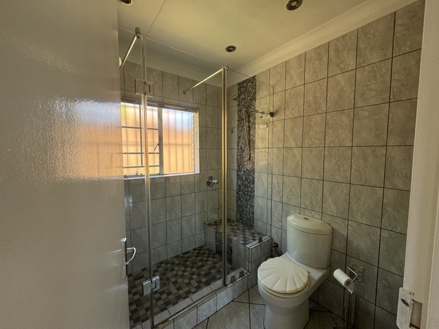 2 Bedroom Property for Sale in Elardus Park Gauteng