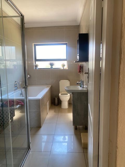 4 Bedroom Property for Sale in Savannah Country Estate Gauteng