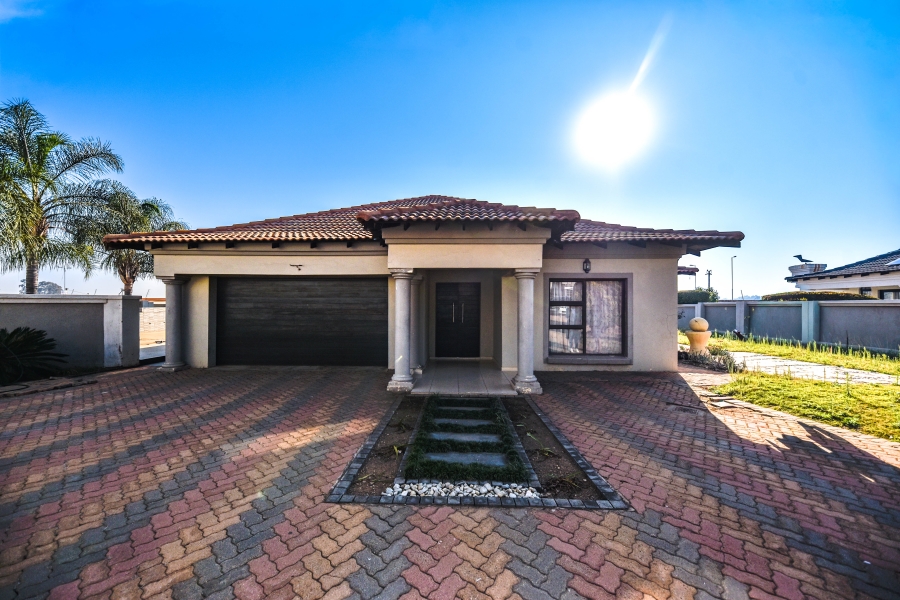 4 Bedroom Property for Sale in Savannah Country Estate Gauteng