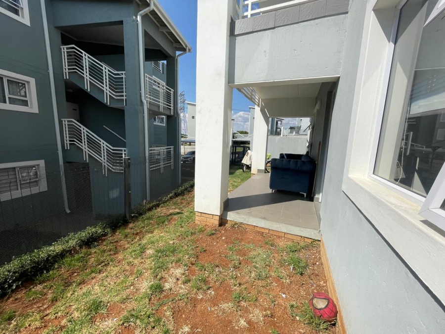 To Let 2 Bedroom Property for Rent in Paulshof Gauteng