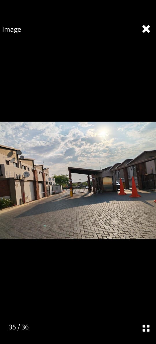 3 Bedroom Property for Sale in Noordwyk Gauteng