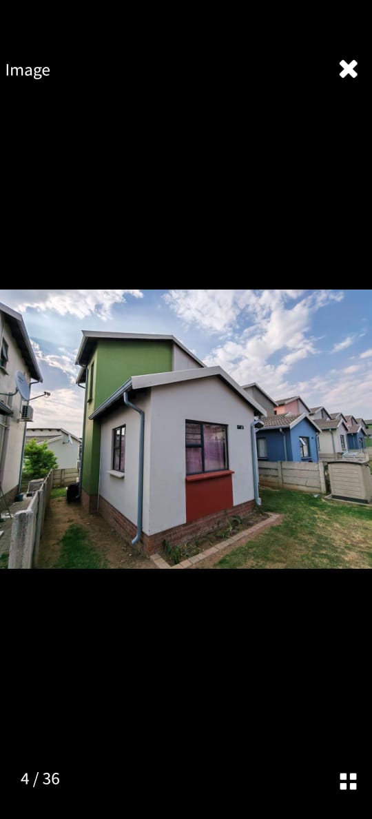 3 Bedroom Property for Sale in Noordwyk Gauteng