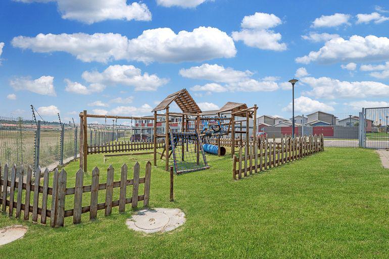 3 Bedroom Property for Sale in Noordwyk Gauteng