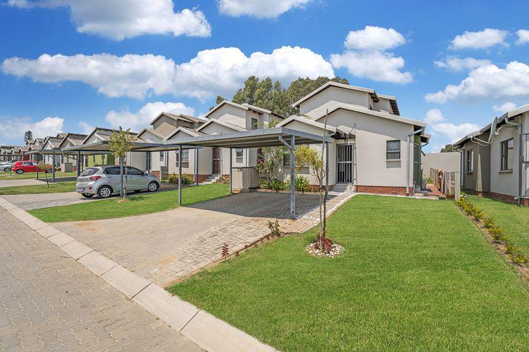 3 Bedroom Property for Sale in Noordwyk Gauteng