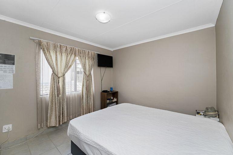 3 Bedroom Property for Sale in Noordwyk Gauteng