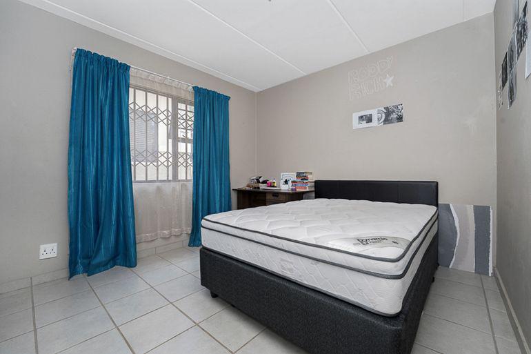 3 Bedroom Property for Sale in Noordwyk Gauteng