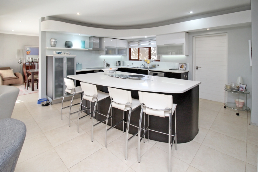 3 Bedroom Property for Sale in Barbeque Downs Gauteng