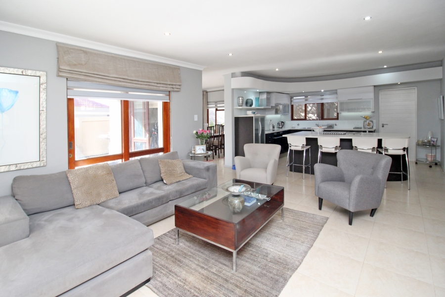 3 Bedroom Property for Sale in Barbeque Downs Gauteng