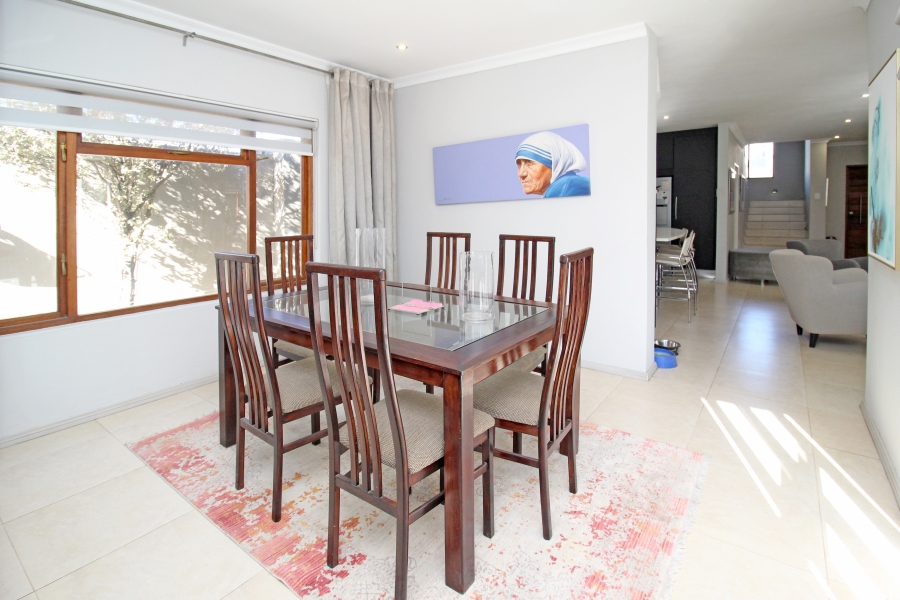 3 Bedroom Property for Sale in Barbeque Downs Gauteng