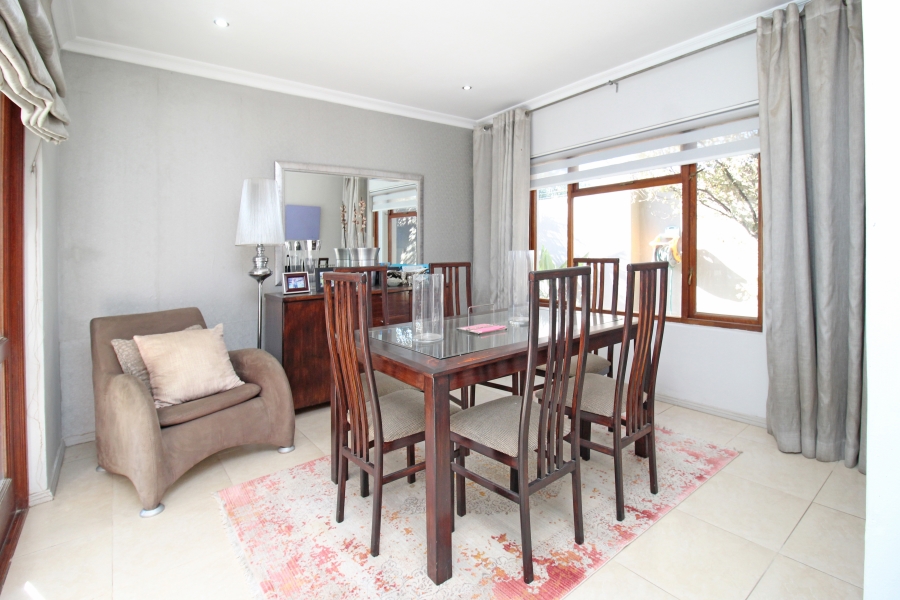 3 Bedroom Property for Sale in Barbeque Downs Gauteng