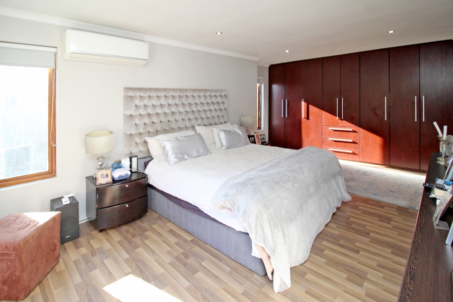 3 Bedroom Property for Sale in Barbeque Downs Gauteng