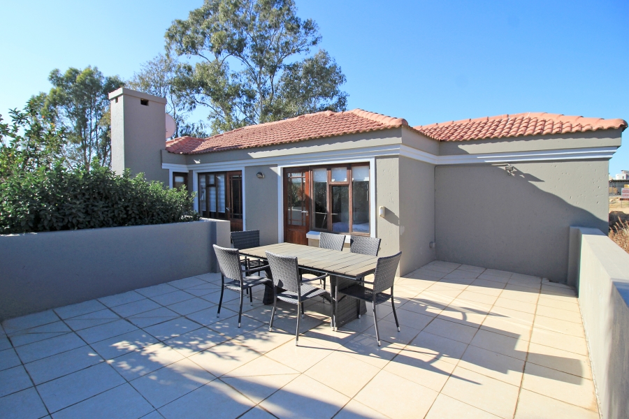 3 Bedroom Property for Sale in Barbeque Downs Gauteng