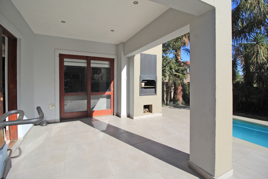 3 Bedroom Property for Sale in Barbeque Downs Gauteng