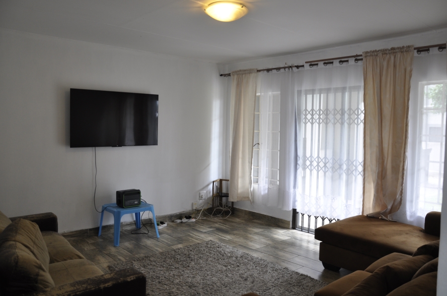 2 Bedroom Property for Sale in Noordwyk Gauteng
