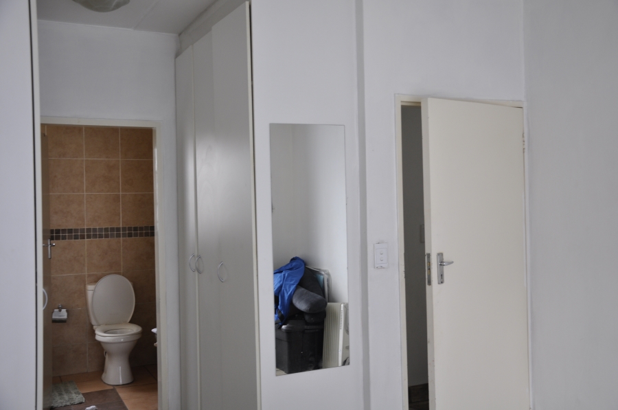 2 Bedroom Property for Sale in Noordwyk Gauteng