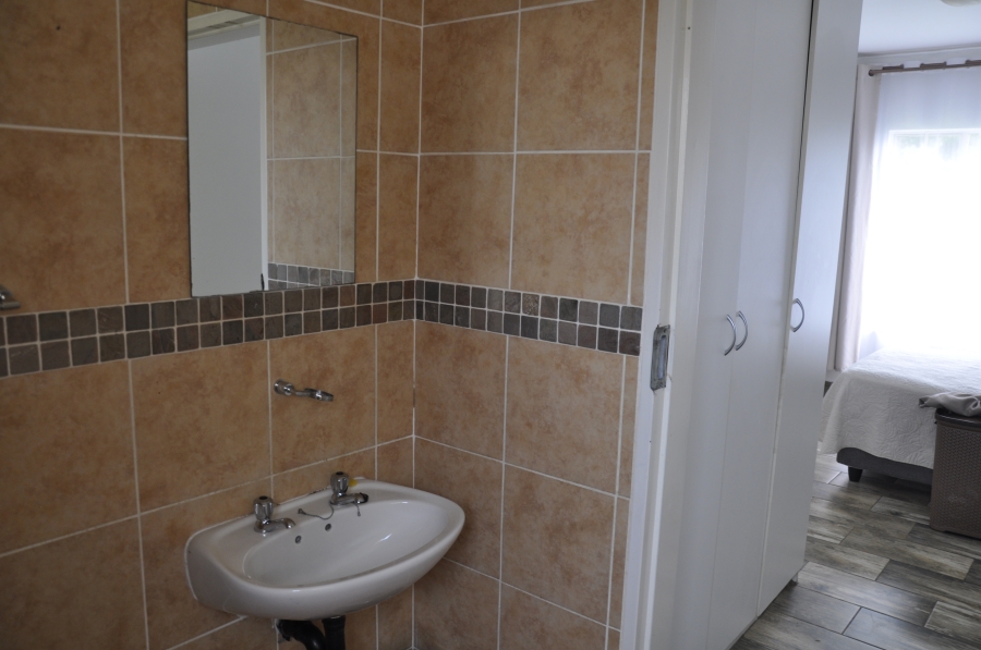 2 Bedroom Property for Sale in Noordwyk Gauteng