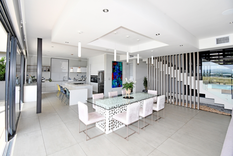 5 Bedroom Property for Sale in Copperleaf Estate Gauteng