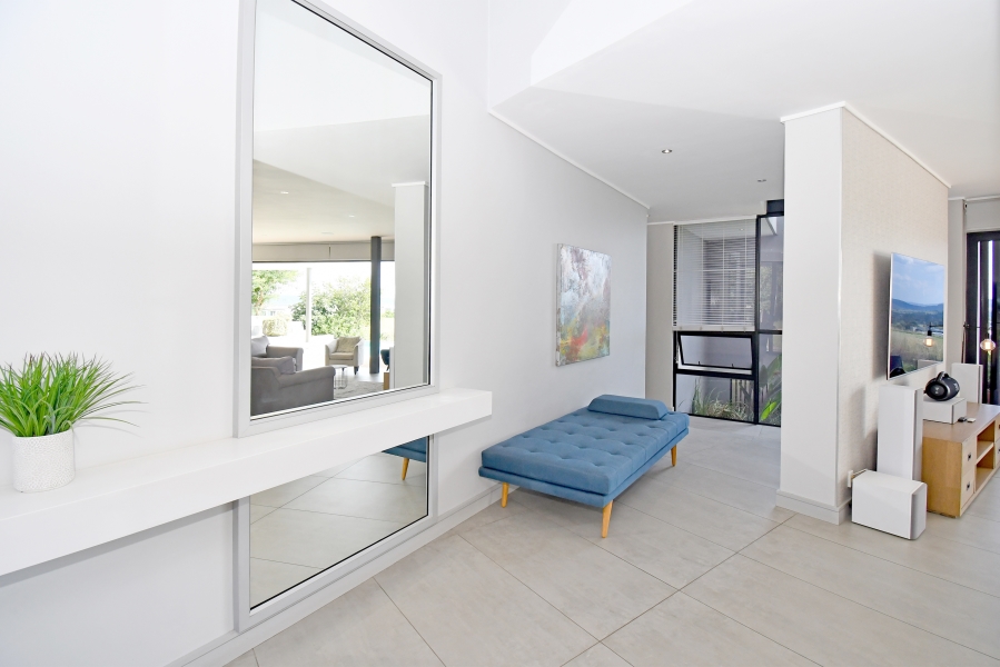 5 Bedroom Property for Sale in Copperleaf Estate Gauteng