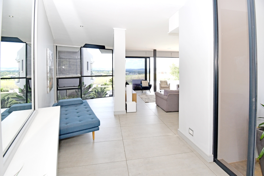 5 Bedroom Property for Sale in Copperleaf Estate Gauteng