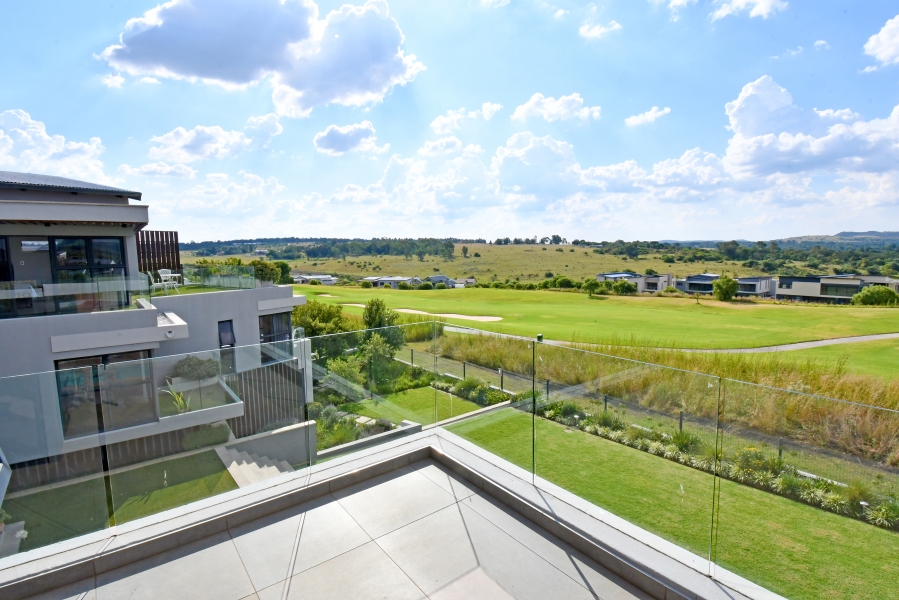 5 Bedroom Property for Sale in Copperleaf Estate Gauteng