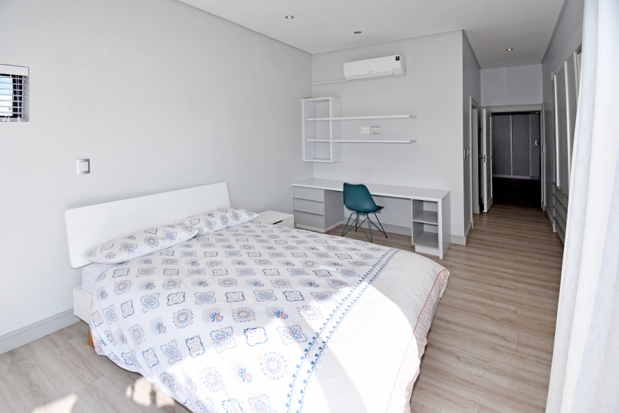 5 Bedroom Property for Sale in Copperleaf Estate Gauteng