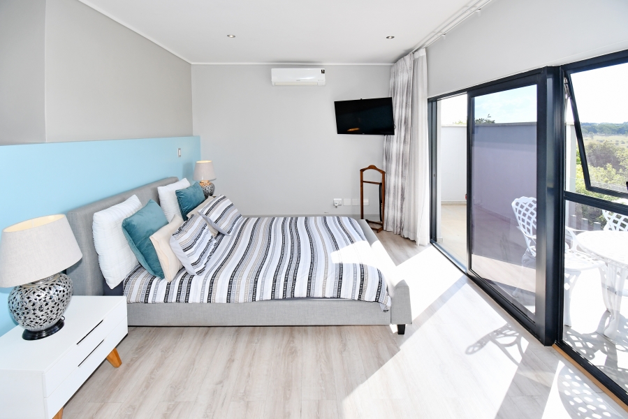 5 Bedroom Property for Sale in Copperleaf Estate Gauteng