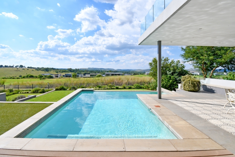 5 Bedroom Property for Sale in Copperleaf Estate Gauteng