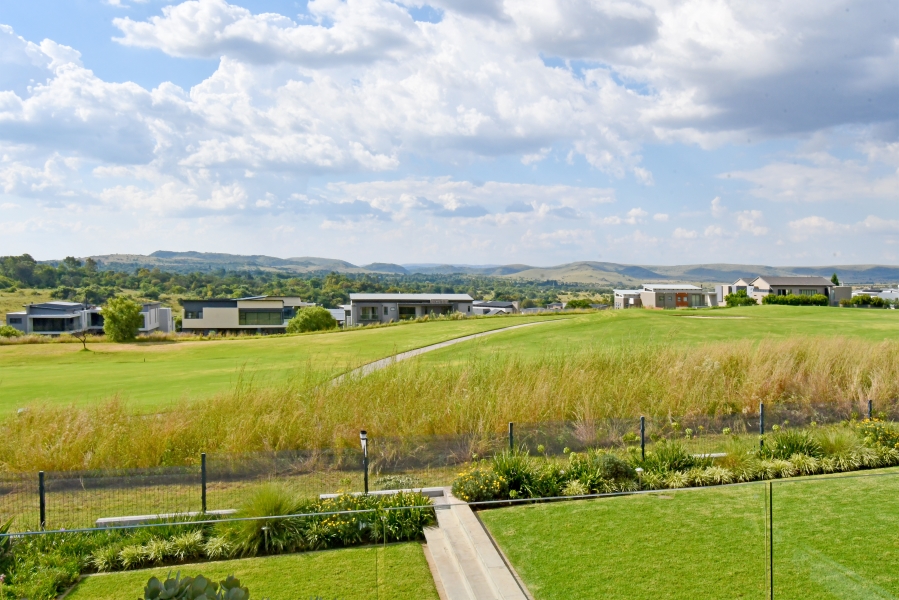 5 Bedroom Property for Sale in Copperleaf Estate Gauteng