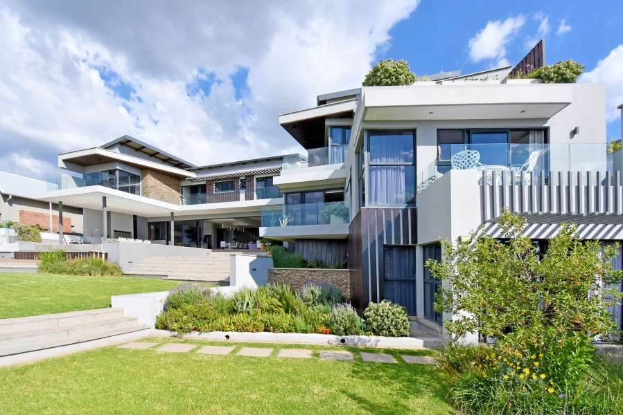 5 Bedroom Property for Sale in Copperleaf Estate Gauteng