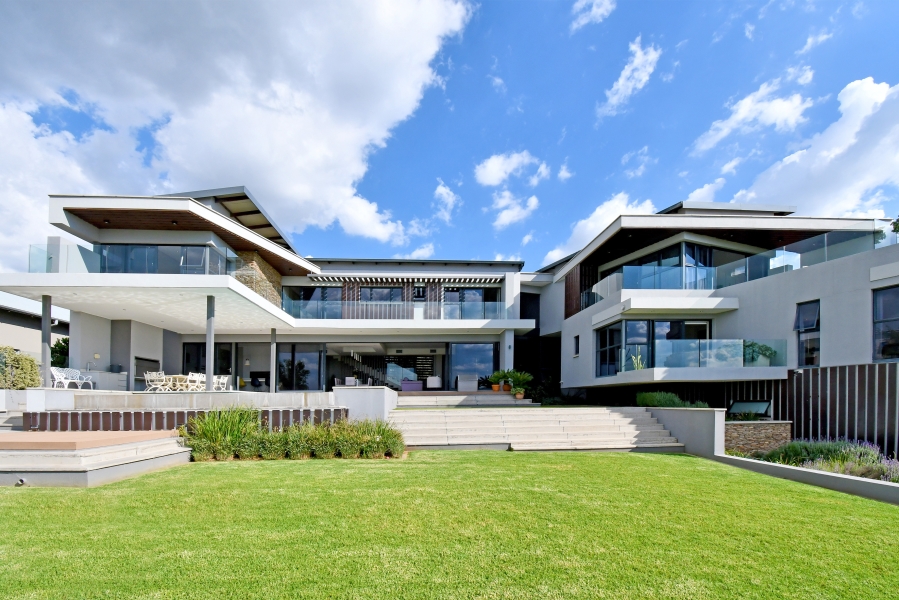 5 Bedroom Property for Sale in Copperleaf Estate Gauteng