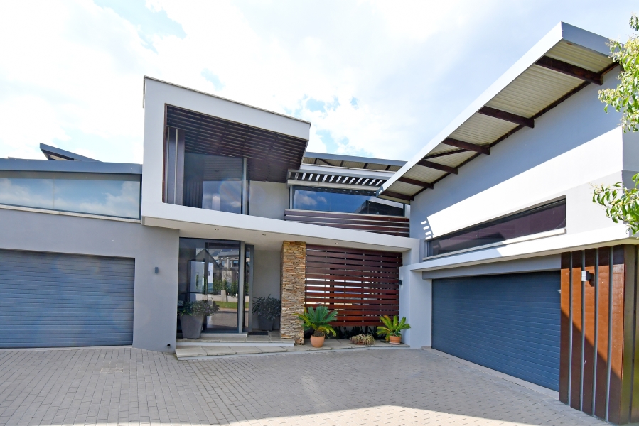 5 Bedroom Property for Sale in Copperleaf Estate Gauteng