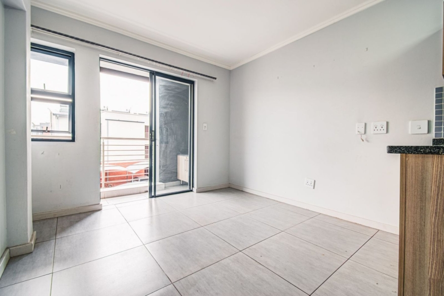 1 Bedroom Property for Sale in Sebenza Gauteng