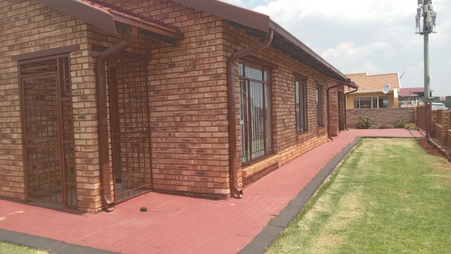3 Bedroom Property for Sale in Sebokeng Zone 10 Gauteng