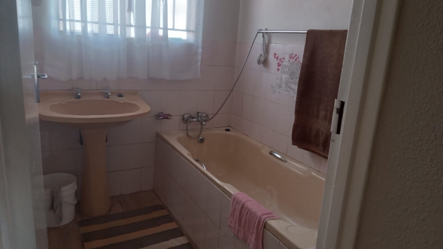 3 Bedroom Property for Sale in Sebokeng Zone 10 Gauteng