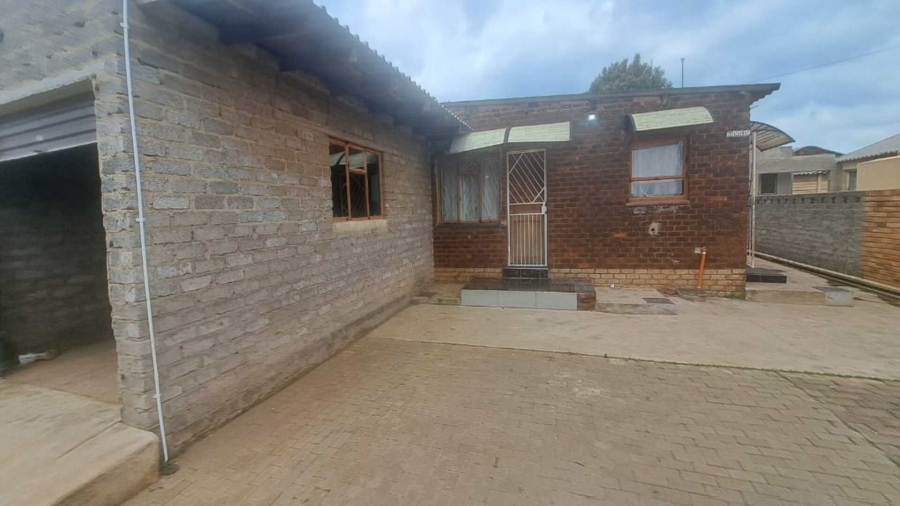 2 Bedroom Property for Sale in Sebokeng Zone 3 Gauteng