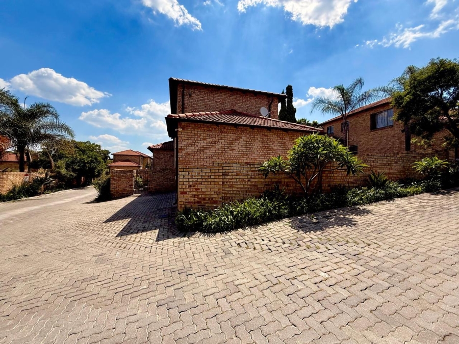 3 Bedroom Property for Sale in Randpark Ridge Gauteng