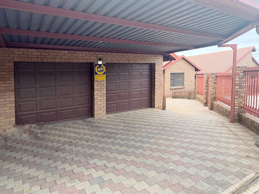 3 Bedroom Property for Sale in Montana Park Gauteng