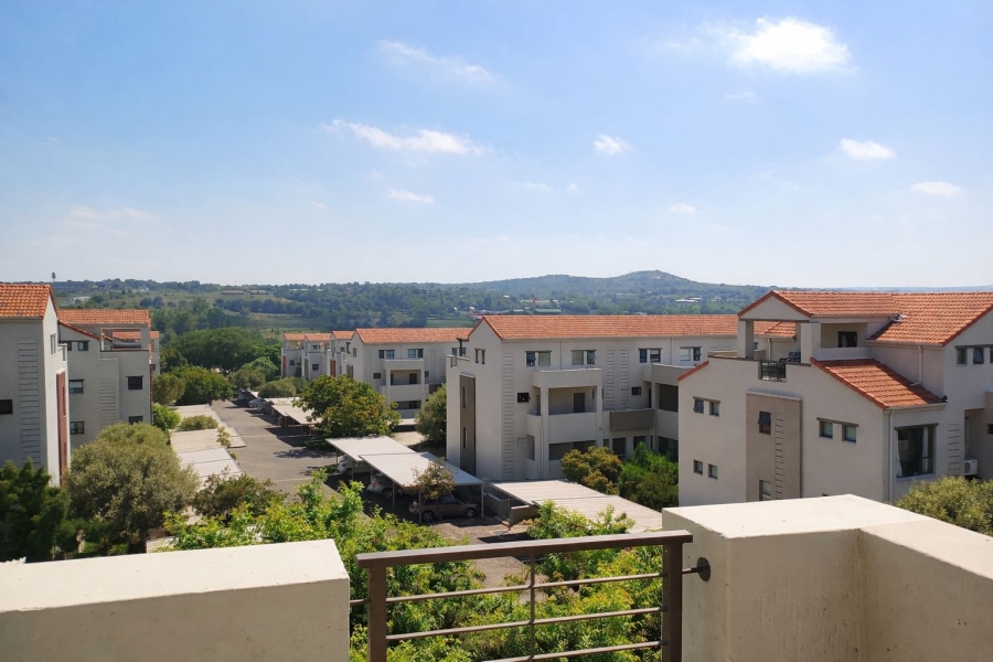 To Let 1 Bedroom Property for Rent in Lonehill Gauteng