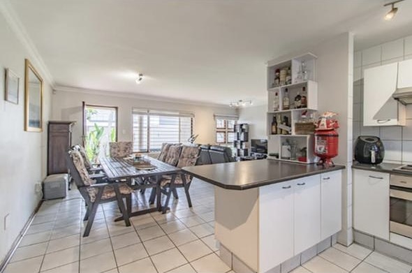 2 Bedroom Property for Sale in Morningside Gauteng