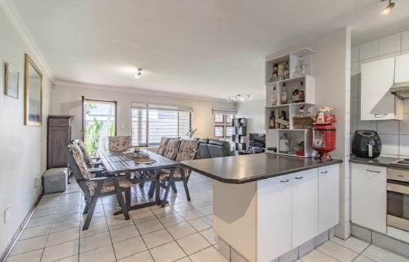 2 Bedroom Property for Sale in Morningside Gauteng